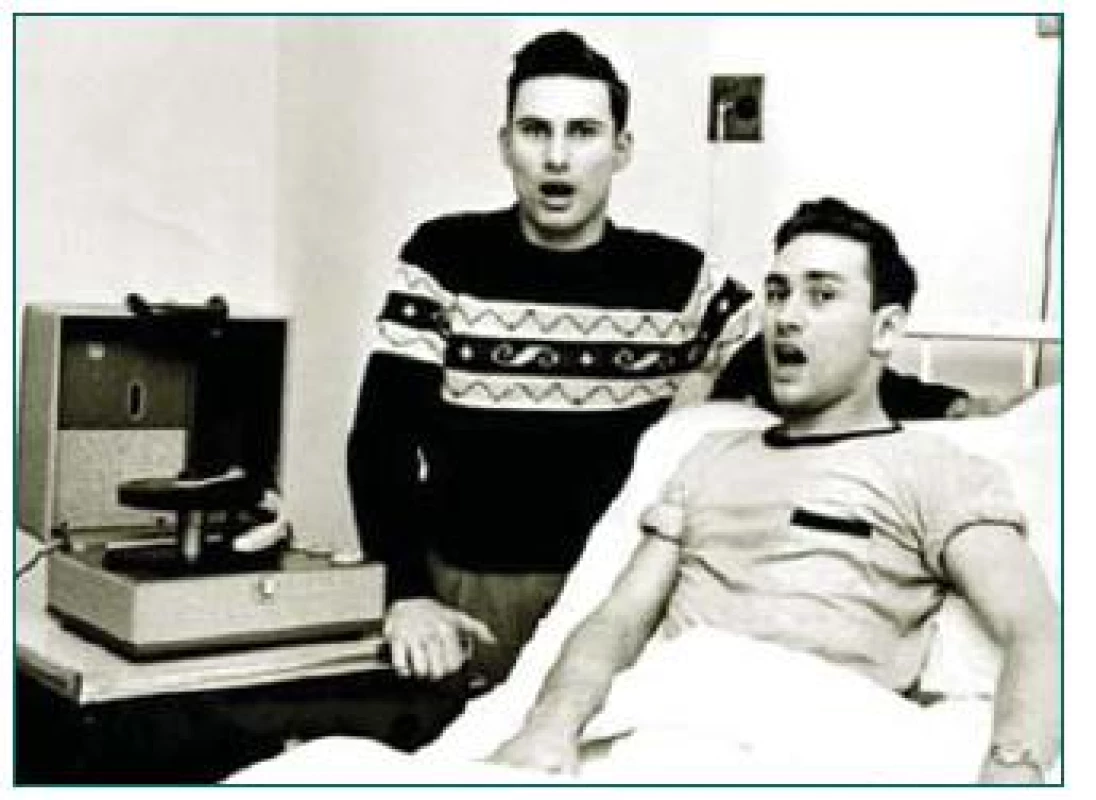Dárce a příjemce první úspěšné transplantace ledviny – Ron a Richard Herrickovi (foto www.google.cz).