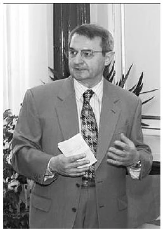 Mikuláš Popovič, vědecký pracovník v National Cancer Institute (Bethesda, USA)

Fig. 4. Mikuláš Popovič, a researcher at the National Cancer Institute (Bethesda, USA)